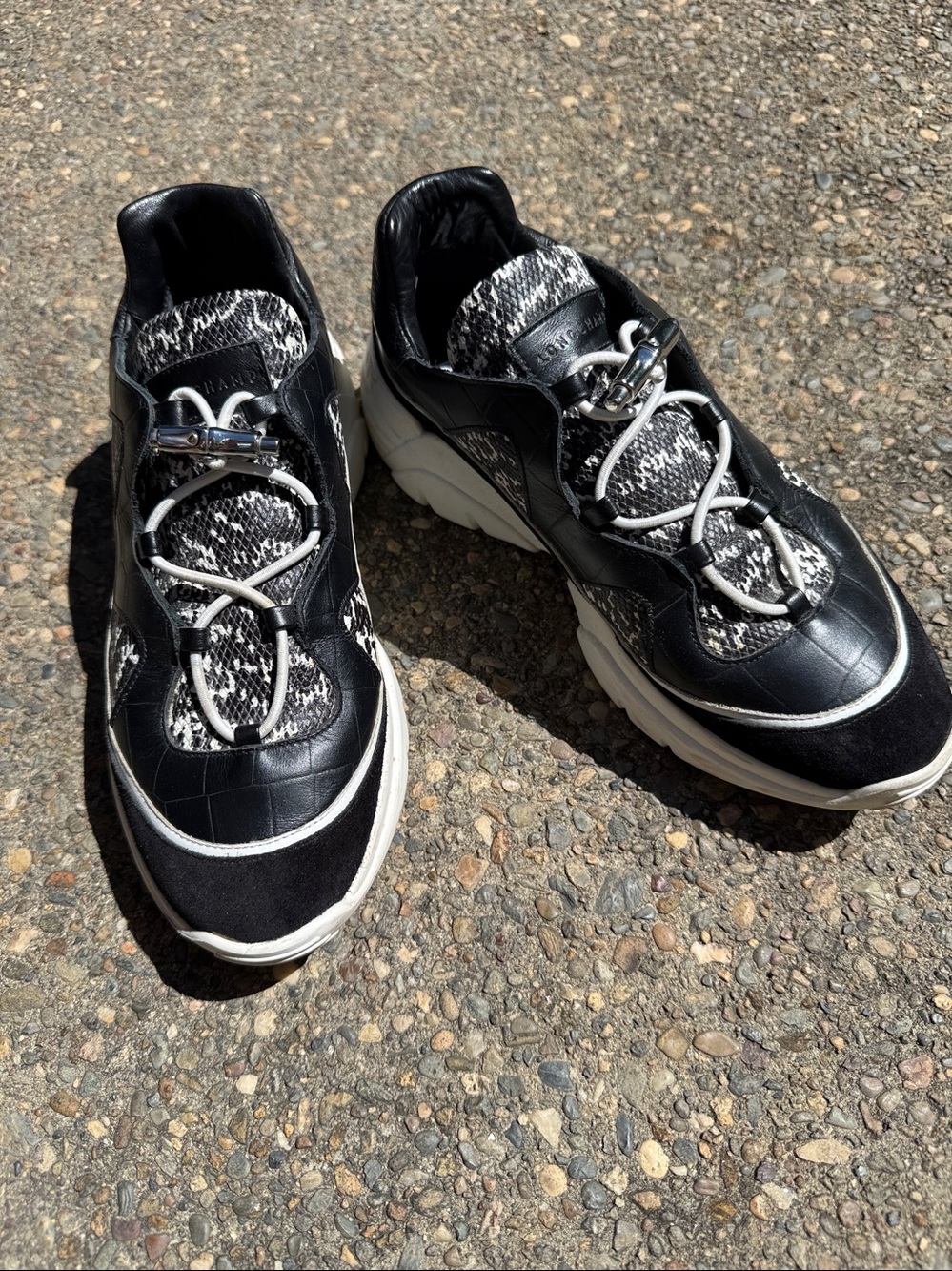 Longchamp Freeminder Black and White Snakeskin-Print Sneakers (EU 39)